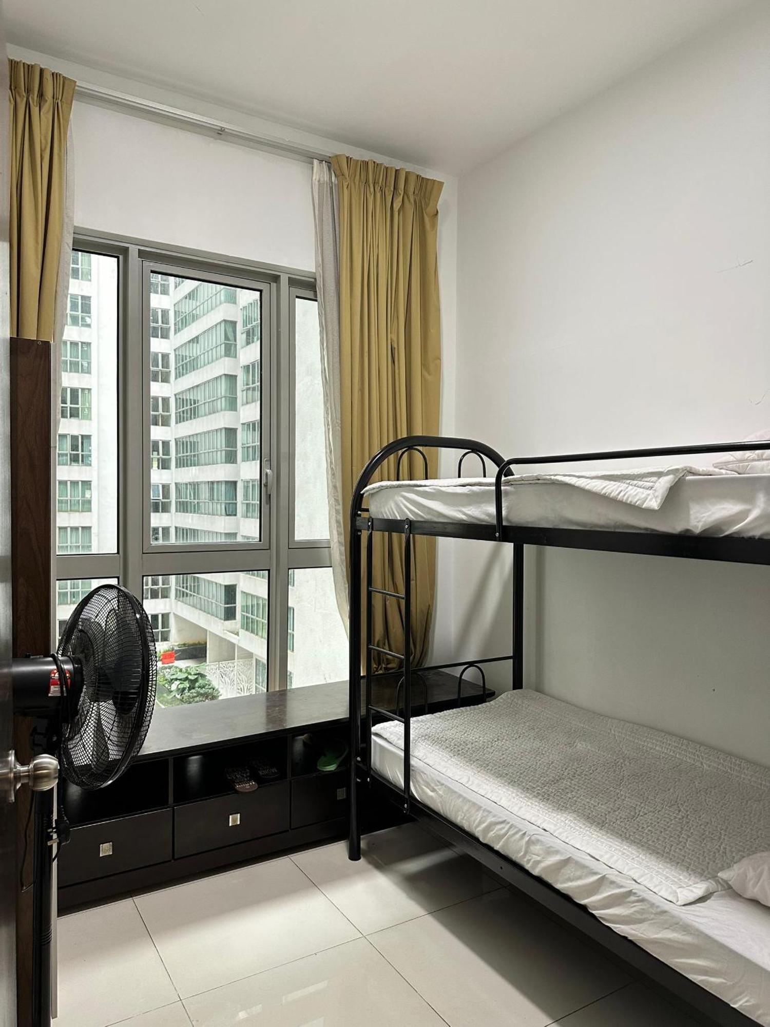 Best View Hostel Regalia Klcc Kuala Lumpur Exteriér fotografie